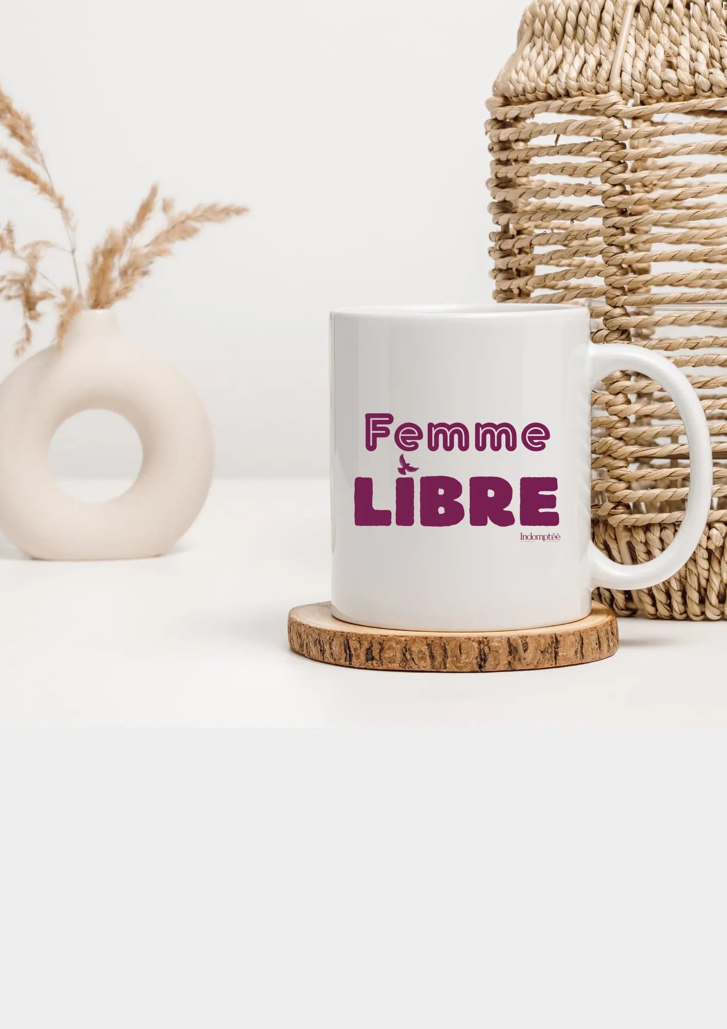 Mug blanc "Femme libre" Violet Indomptée